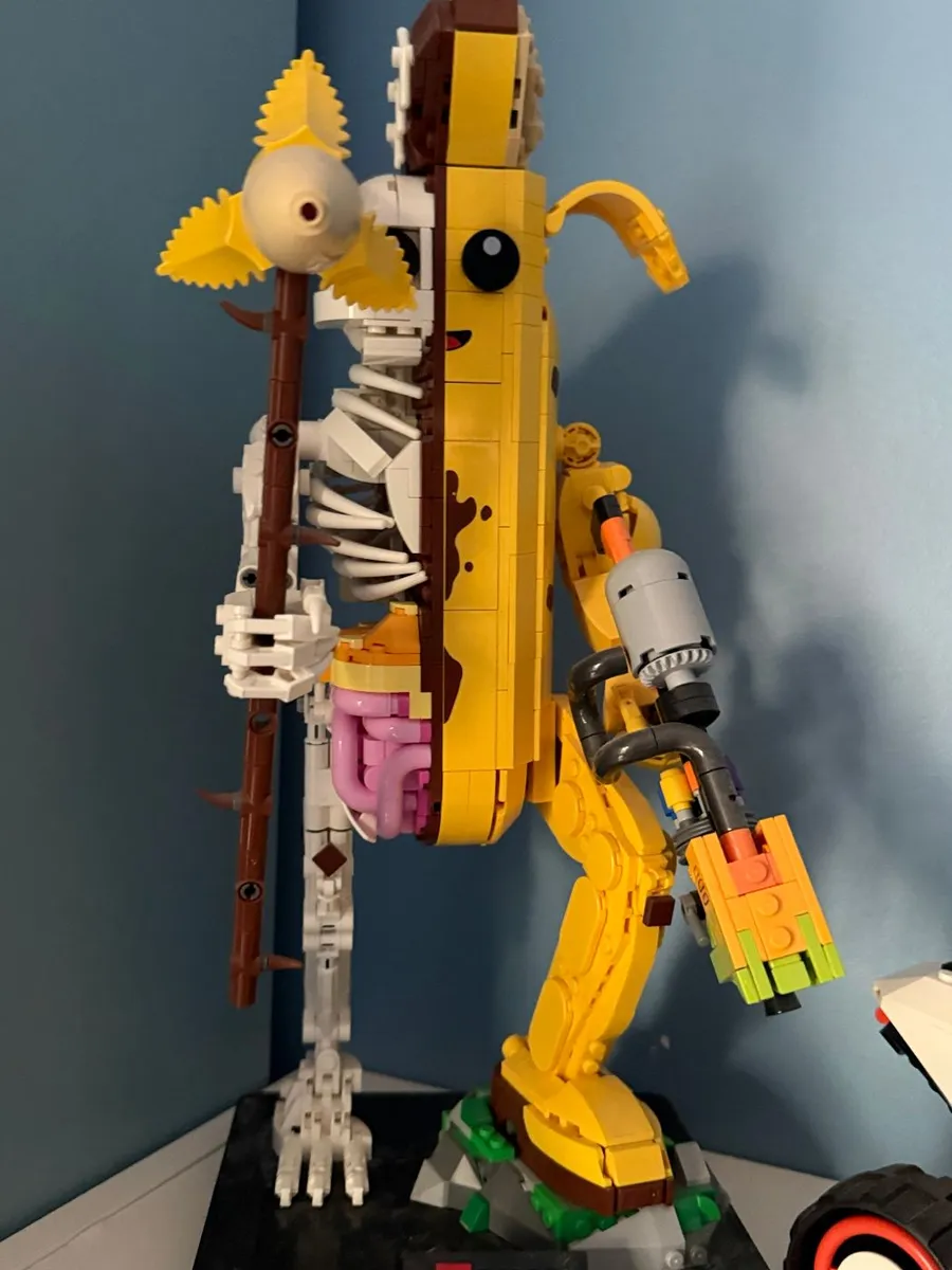 Lego Fortnite Peely figurine articulée, construite — photo 1