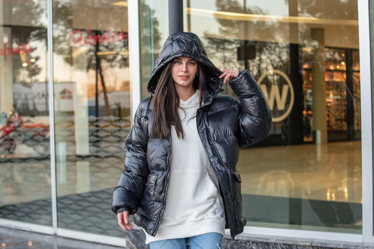 Doudoune Uniqlo Ultra Light femme S noire — photo 1