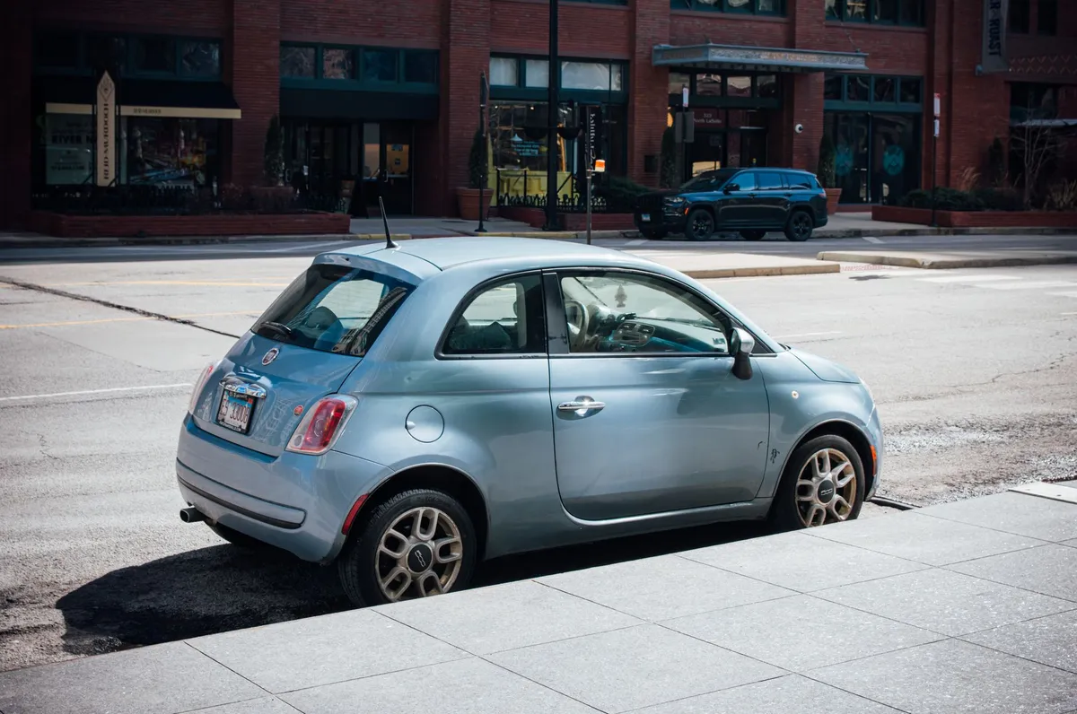 Fiat 500 1.2 Lounge 2018 – 45 000 km, coloris blanc — photo 1