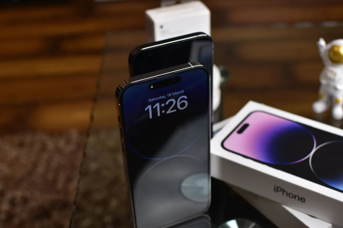 iPhone 14 Pro 128 Go violet intense – Dynamic Island — photo 1