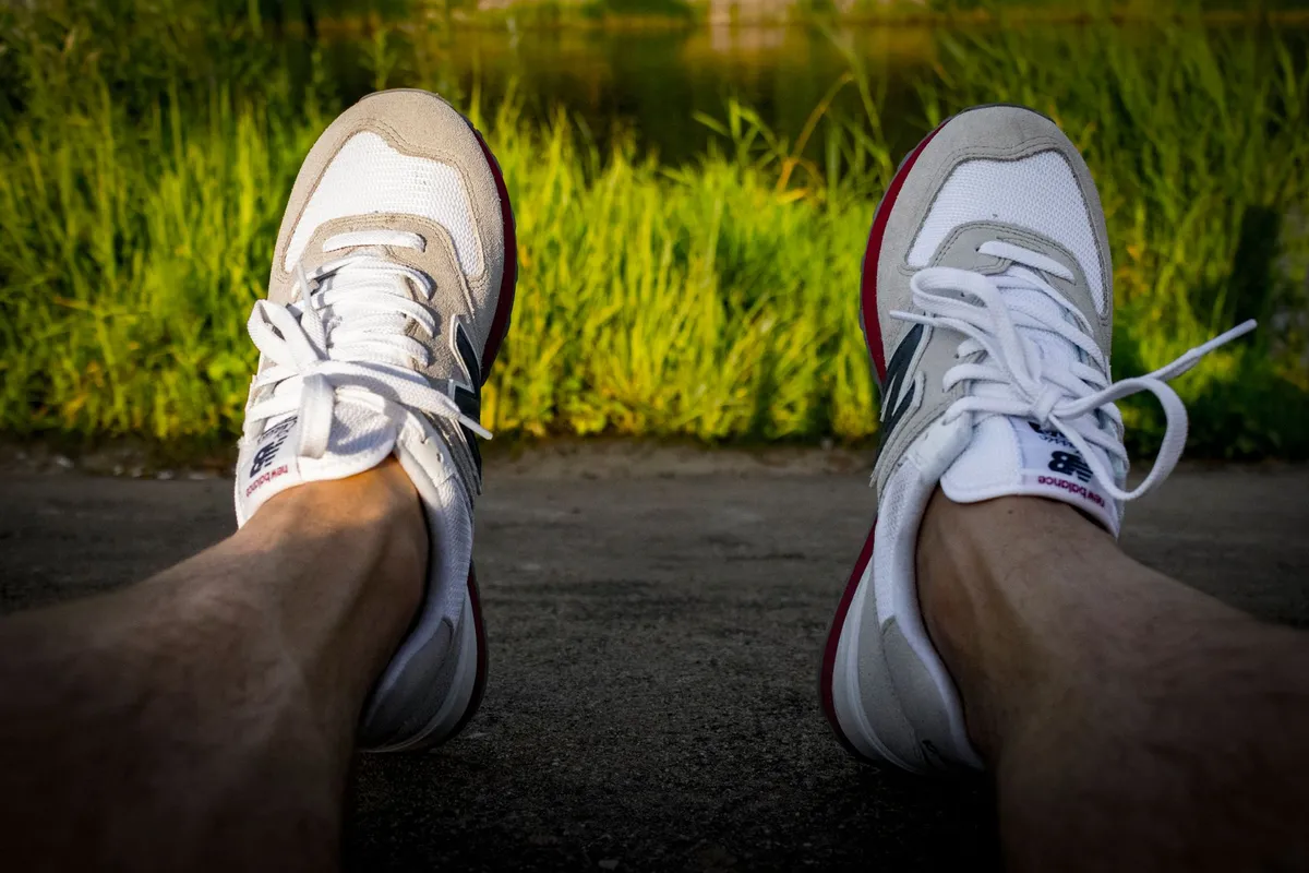 New Balance 574 grises pointure 43 — photo 1