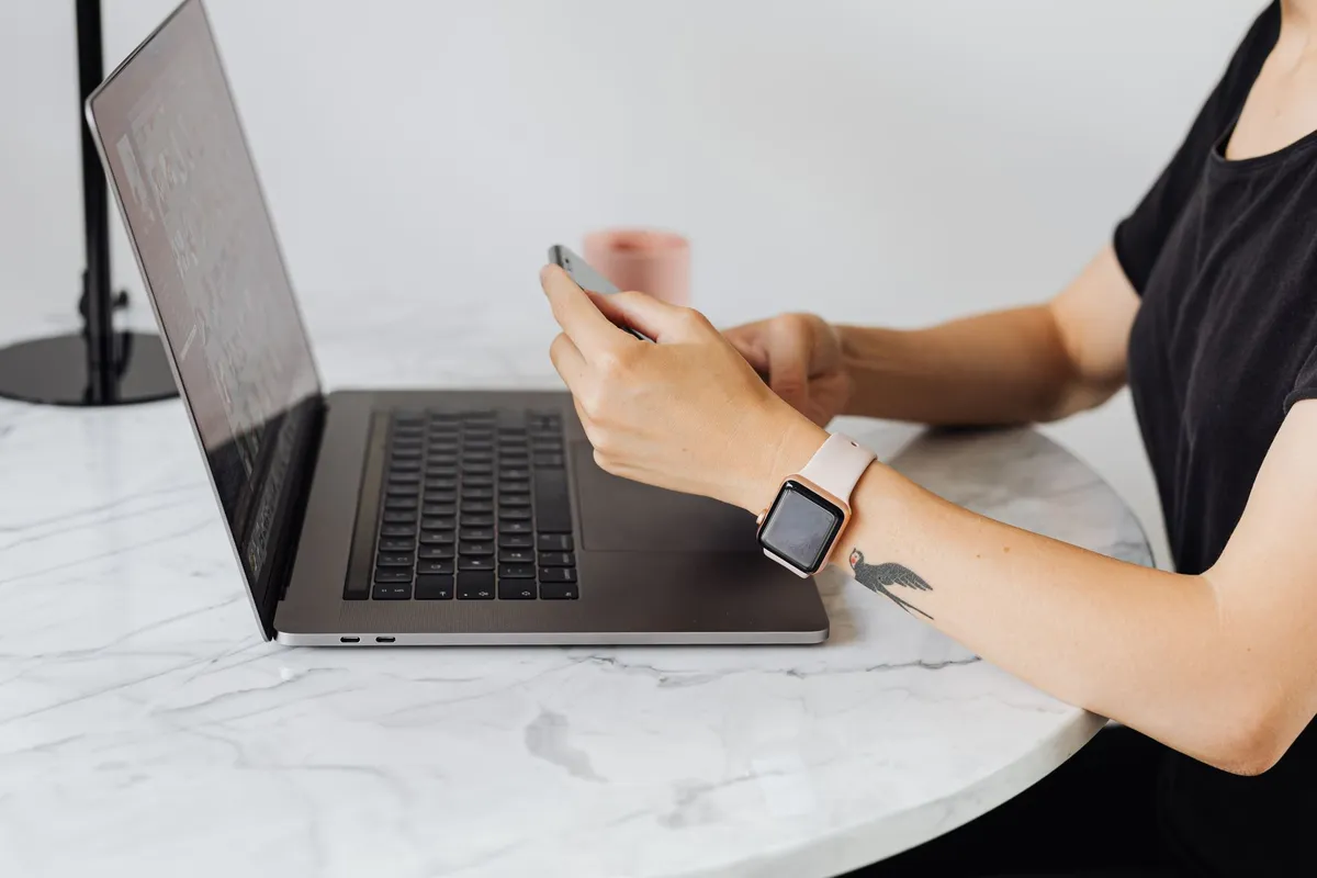 Lenovo IdeaPad pour pièces – écran cassé — photo 1