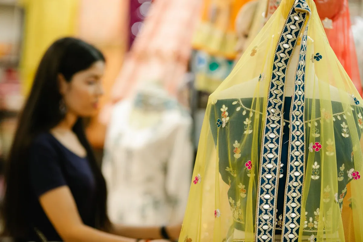 Ateliers Couture Strasbourg – Couturier(e) retoucheur H/F, temps partiel — photo 1