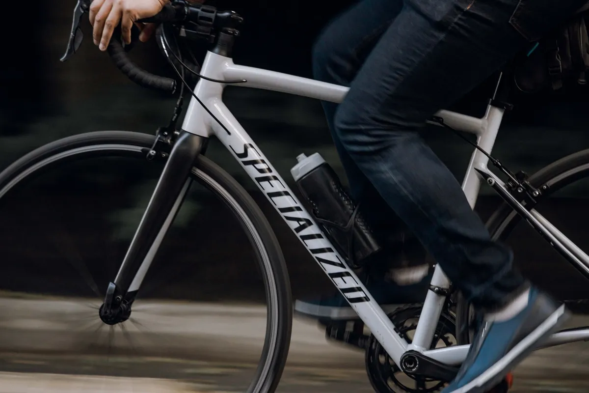 Vélo de route Specialized Allez taille 54 — photo 1