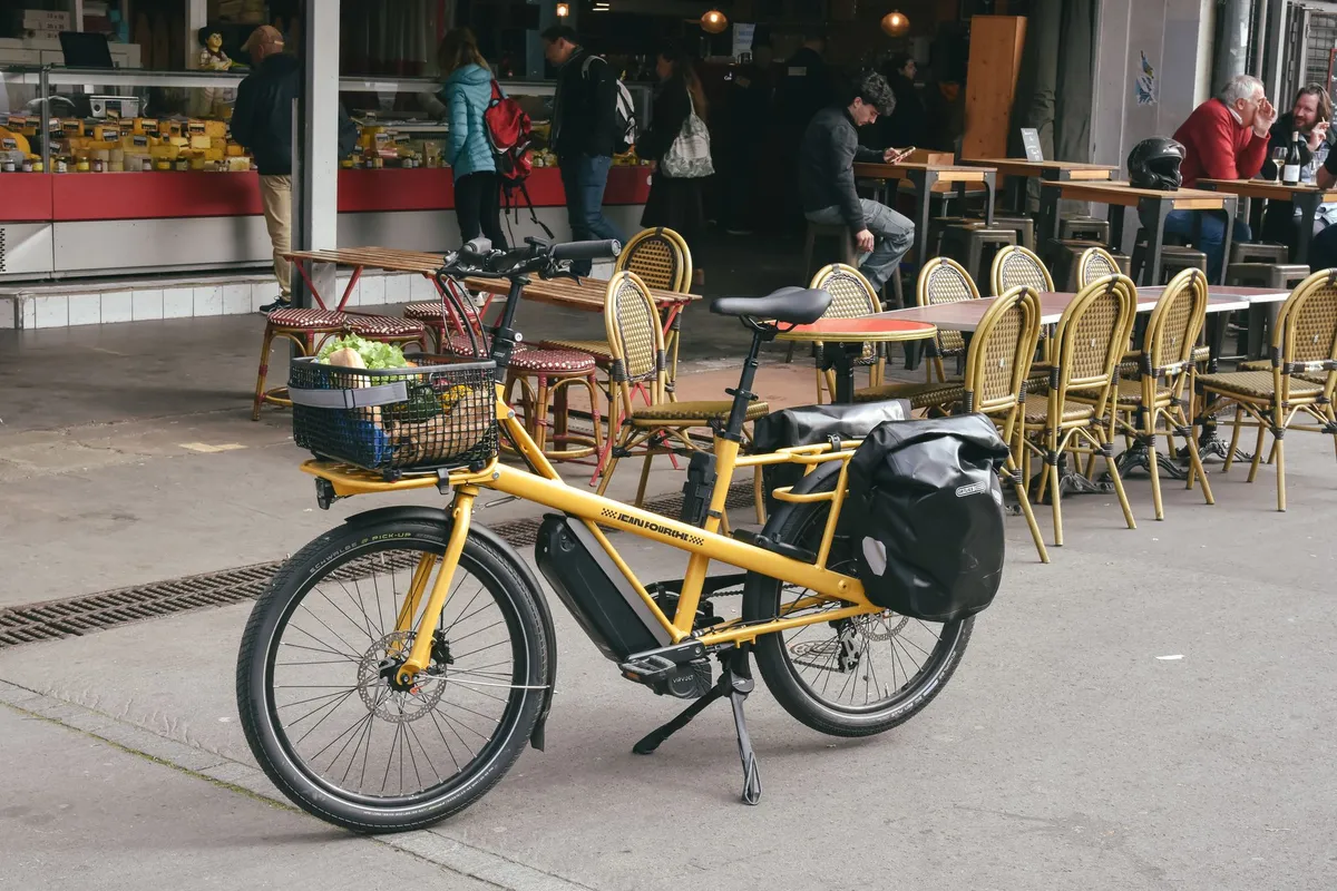 Vélo cargo Yuba Kombi E5 électrique — photo 1